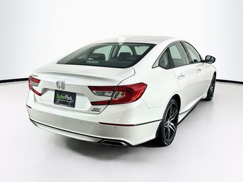 Used 2022 Honda Accord Touring image 9