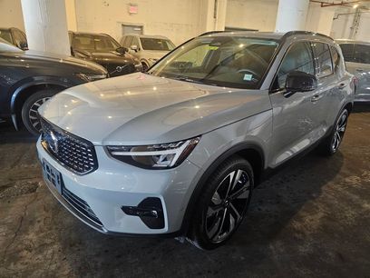 Certified 2024 Volvo XC40 B5 Plus w/ Protection Package Premier