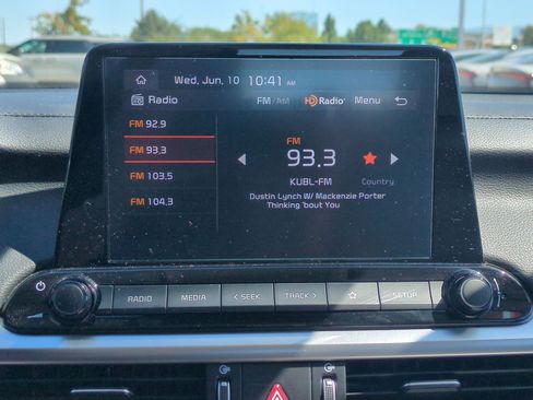 Certified 2023 Kia Forte LXS w/ LXS Technology Package FWD image 17