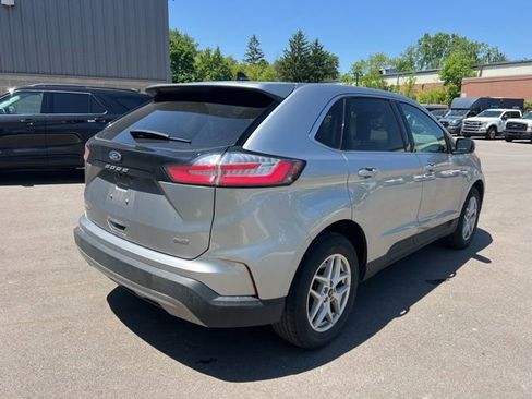 Used 2023 Ford Edge SEL w/ Convenience Package AWD/4WD image 5