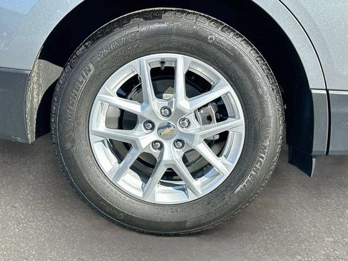 Used 2023 Chevrolet Equinox LS w/ LS Convenience Package FWD image 28