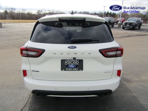 Certified 2023 Ford Escape ST-Line Select w/ Tech Pack #2 AWD/4WD image 4