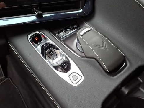 Used 2023 Chevrolet Corvette Stingray Preferred Cpe w/ Z51 Performance Package RWD image 33