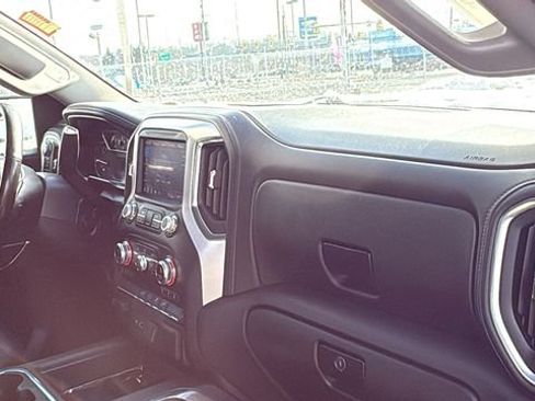 Used 2022 GMC Sierra 1500 SLT w/ SLT Convenience Package image 31