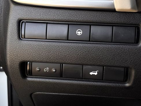Used 2021 Nissan Rogue SL FWD image 21