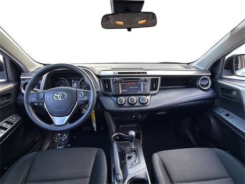 Certified 2018 Toyota RAV4 LE image 20