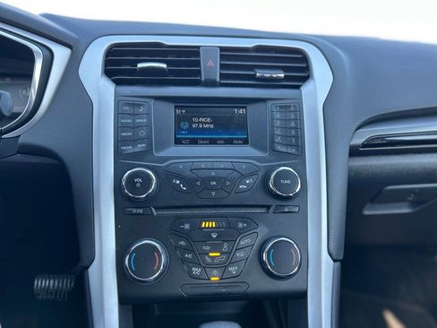 Used 2014 Ford Fusion SE w/ Equipment Group 501A image 24