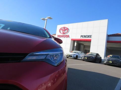 Used 2017 Toyota Corolla LE w/ Carpet Mat Package (TMS) image 4