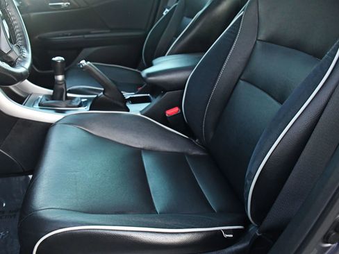 Used 2014 Honda Accord EX image 15