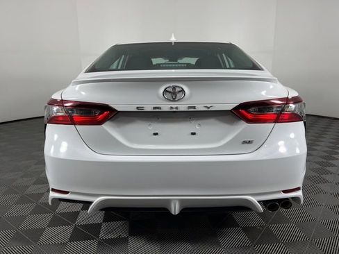 Used 2023 Toyota Camry SE image 8