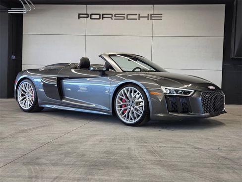 Used 2017 Audi R8 V10 image 25