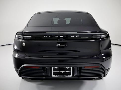 New 2026 Porsche Macan Electric RWD image 6