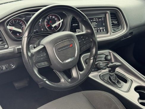 Used 2022 Dodge Challenger GT image 12