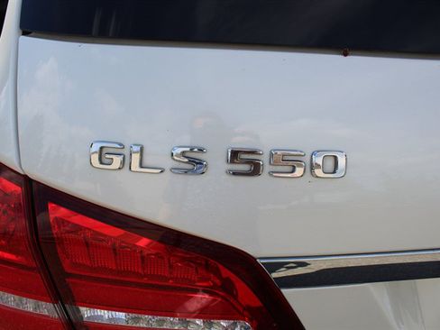 Used 2018 Mercedes-Benz GLS 550 4MATIC image 38