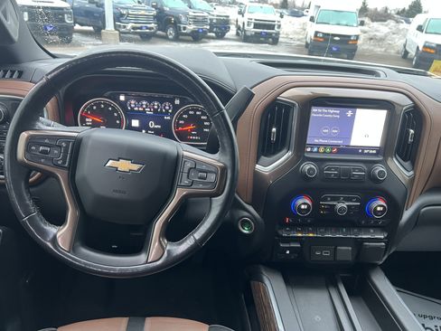 Used 2019 Chevrolet Silverado 1500 High Country w/ Technology Package image 12