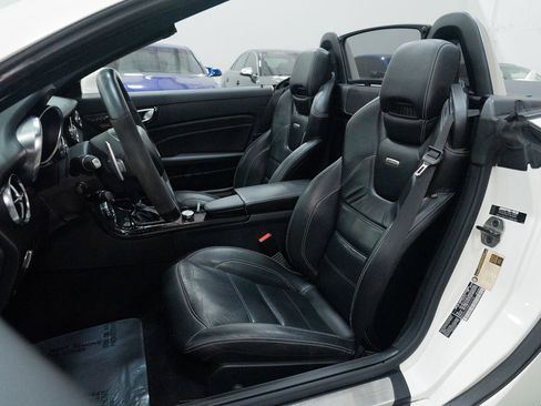 Used 2014 Mercedes-Benz SLK 55 AMG image 25