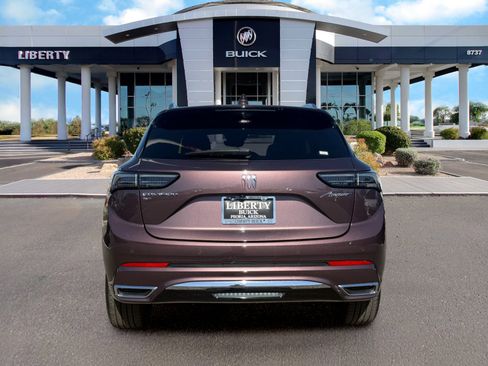 Used 2025 Buick Envision Avenir AWD/4WD image 5