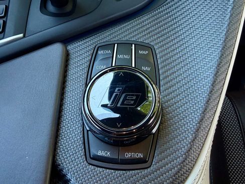 Used 2019 BMW i8 Coupe AWD/4WD image 21