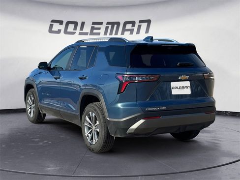 Used 2025 Chevrolet Equinox LT w/ Convenience Package II image 3