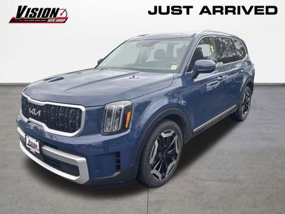 Certified 2024 Kia Telluride EX w/ EX Captain's Chair Package