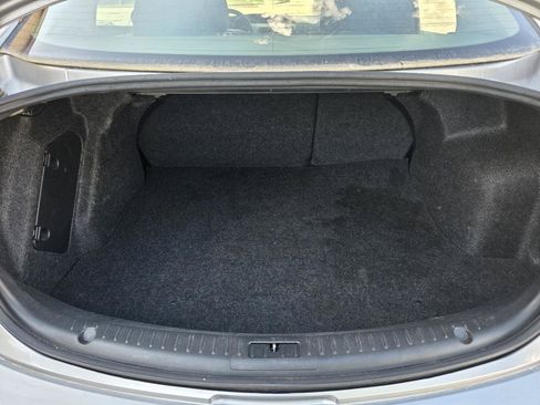Used 2010 MAZDA MAZDA3 i Touring FWD image 19