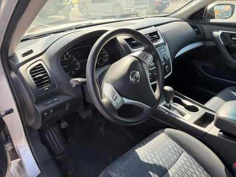 Used 2016 Nissan Altima 2.5 S w/ Power Driver Seat Package image 13
