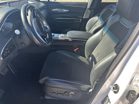 Used 2022 Genesis GV70 3.5T Sport w/ Sport Prestige Package AWD/4WD image 9