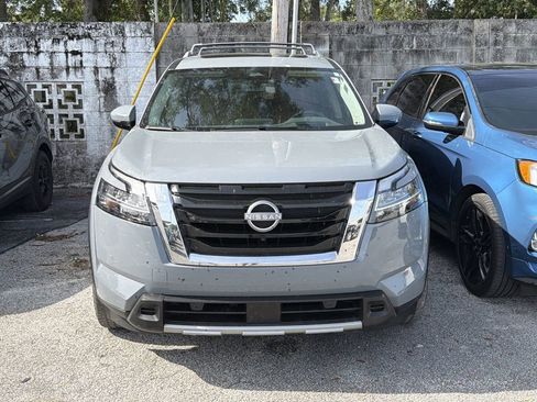 Used 2024 Nissan Pathfinder Platinum w/ Cargo Package FWD image 2