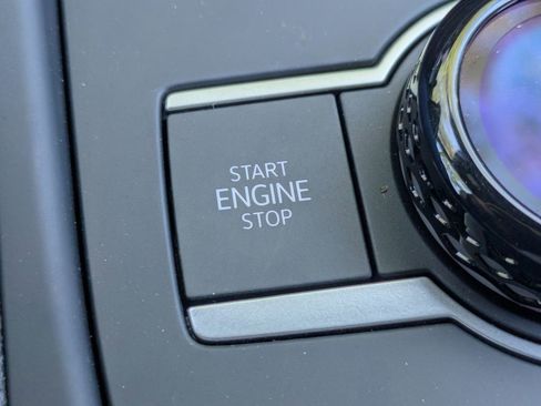 New 2026 Volkswagen Tiguan SE R-Line AWD/4WD image 28