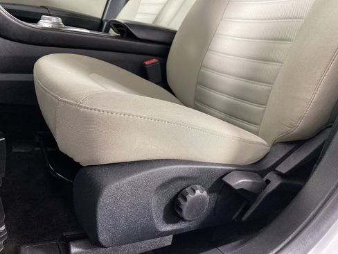 Used 2018 Ford Fusion S image 17