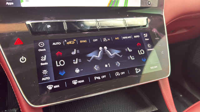 Used 2023 Maserati Grecale Modena AWD/4WD image 19