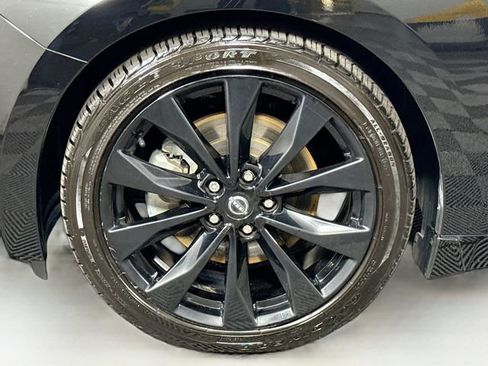 Certified 2023 Nissan Maxima SR w/ Sport Mat Group image 33