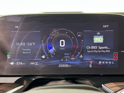 Used 2025 Chevrolet Suburban Z71 image 26