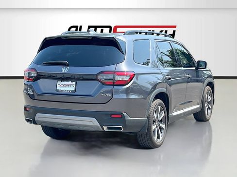 Used 2023 Honda Pilot Elite image 7