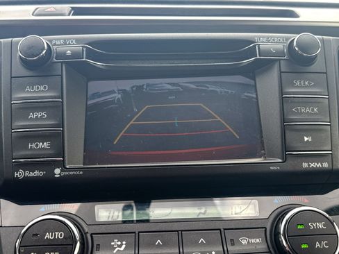 Used 2016 Toyota RAV4 XLE AWD/4WD image 40