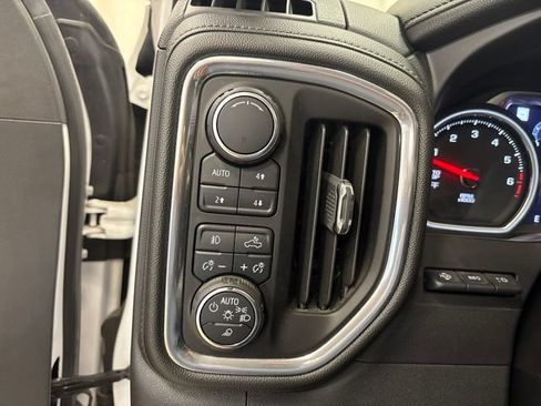 Used 2019 Chevrolet Silverado 1500 LTZ w/ LTZ Premium Package AWD/4WD image 43