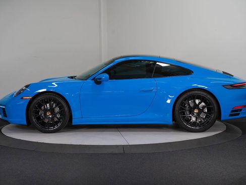 Used 2023 Porsche 911 Carrera w/ Sport Chrono Package image 7
