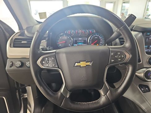 Used 2017 Chevrolet Suburban LT w/ Luxury Package AWD/4WD image 26