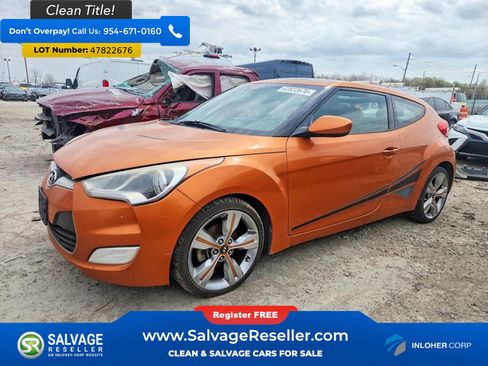 Used 2013 Hyundai Veloster w/ Style Pkg image 1
