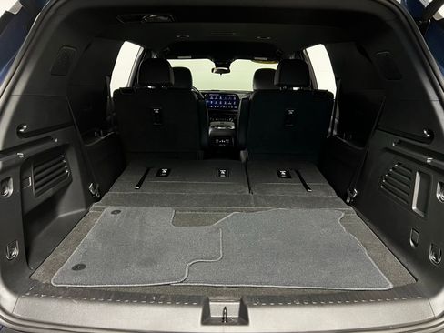 Used 2025 Chevrolet Traverse Z71 image 28