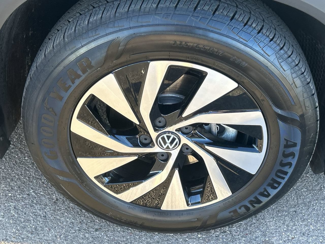 Certified 2026 Volkswagen Tiguan S FWD image 7