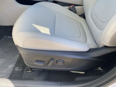 New 2026 Hyundai Tucson Blue SE image 19