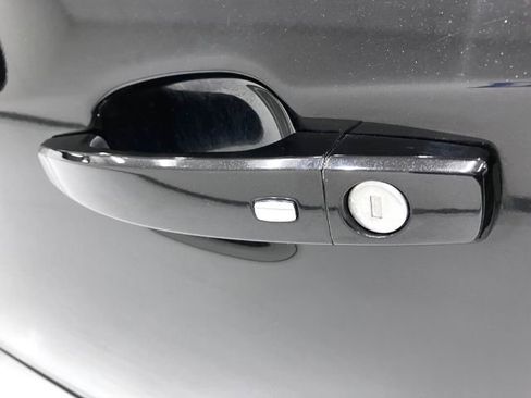 Used 2020 Chevrolet Sonic LT image 26