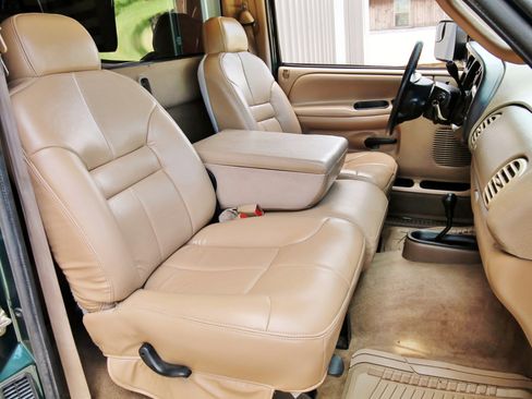 Used 2002 Dodge Ram 2500 Truck SLT image 37