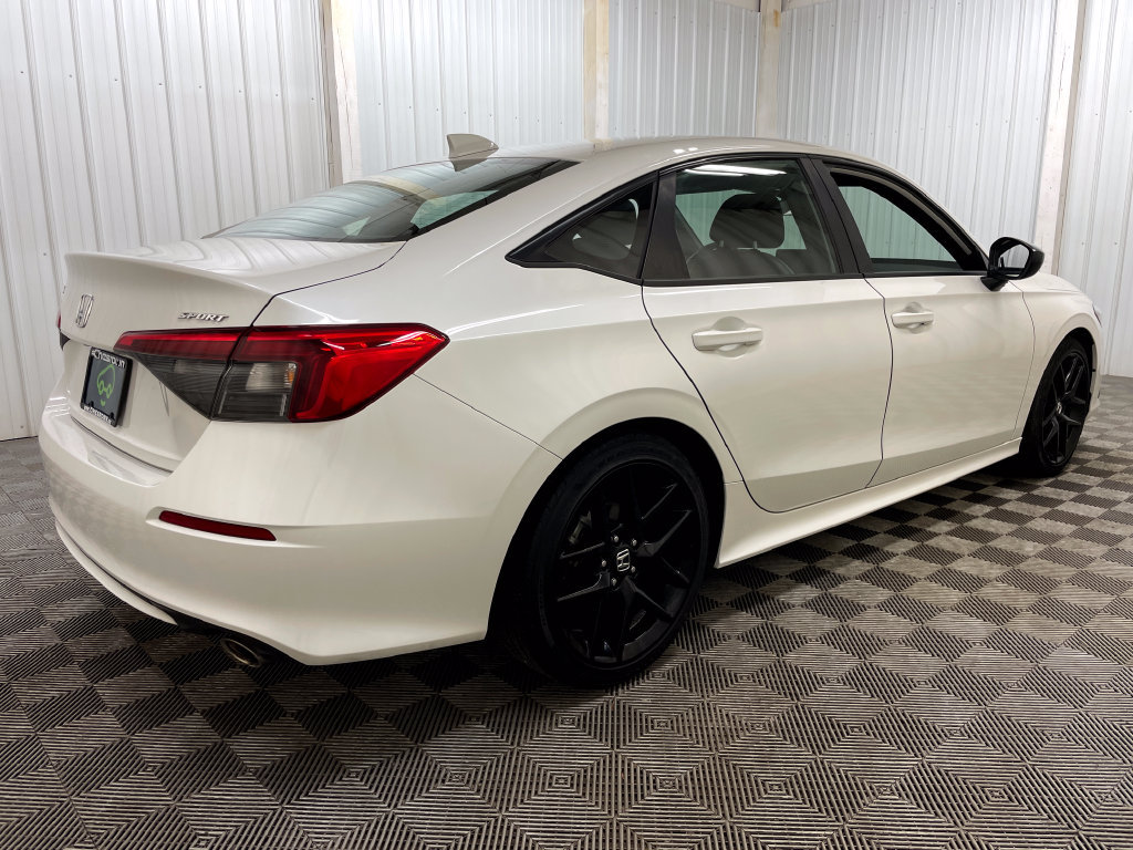Used 2022 Honda Civic Sport image 14