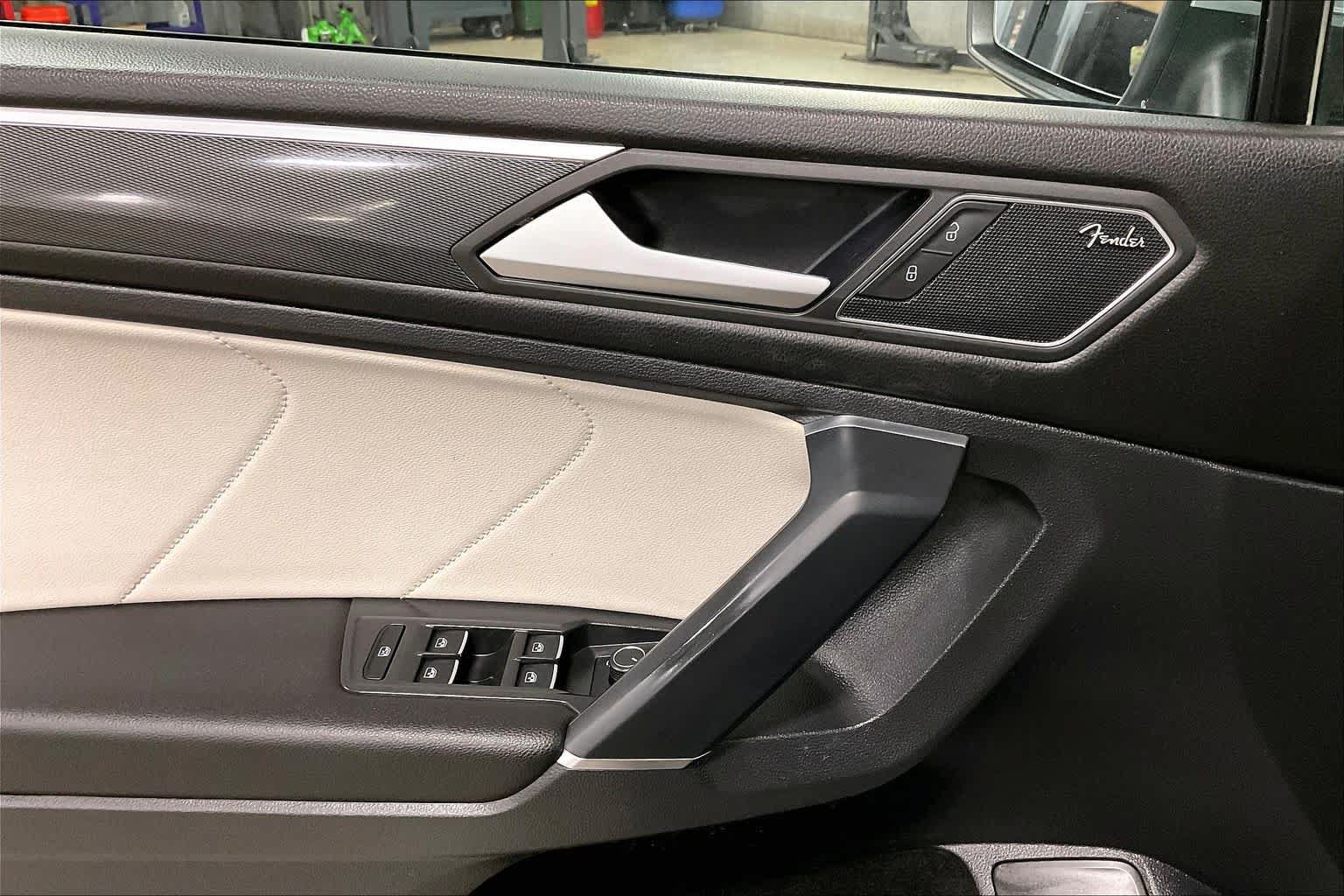 Used 2020 Volkswagen Tiguan SEL Premium R-Line AWD/4WD image 35