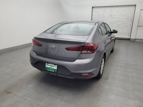 Used 2020 Hyundai Elantra SE w/ Cargo Package (C1) FWD image 7