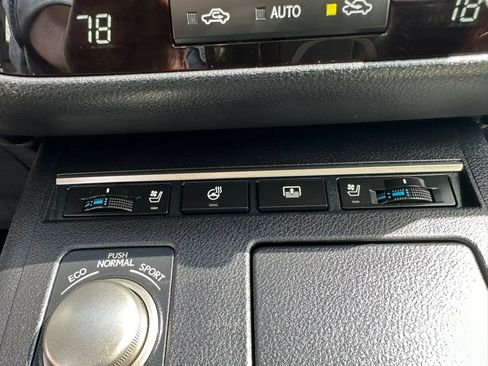 Used 2013 Lexus ES 350 w/ Luxury Pkg FWD image 26