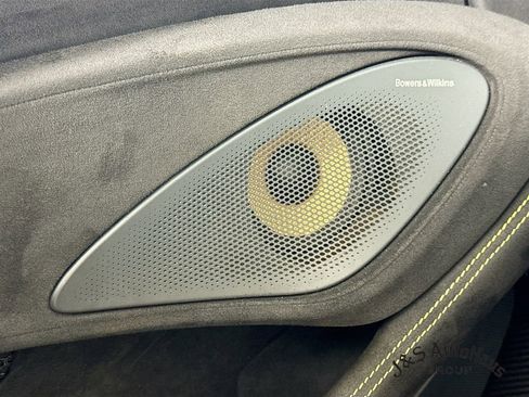 Used 2020 McLaren 600LT Spider RWD image 24