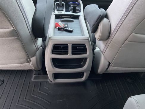 Used 2018 Honda Ridgeline RTL-E image 49